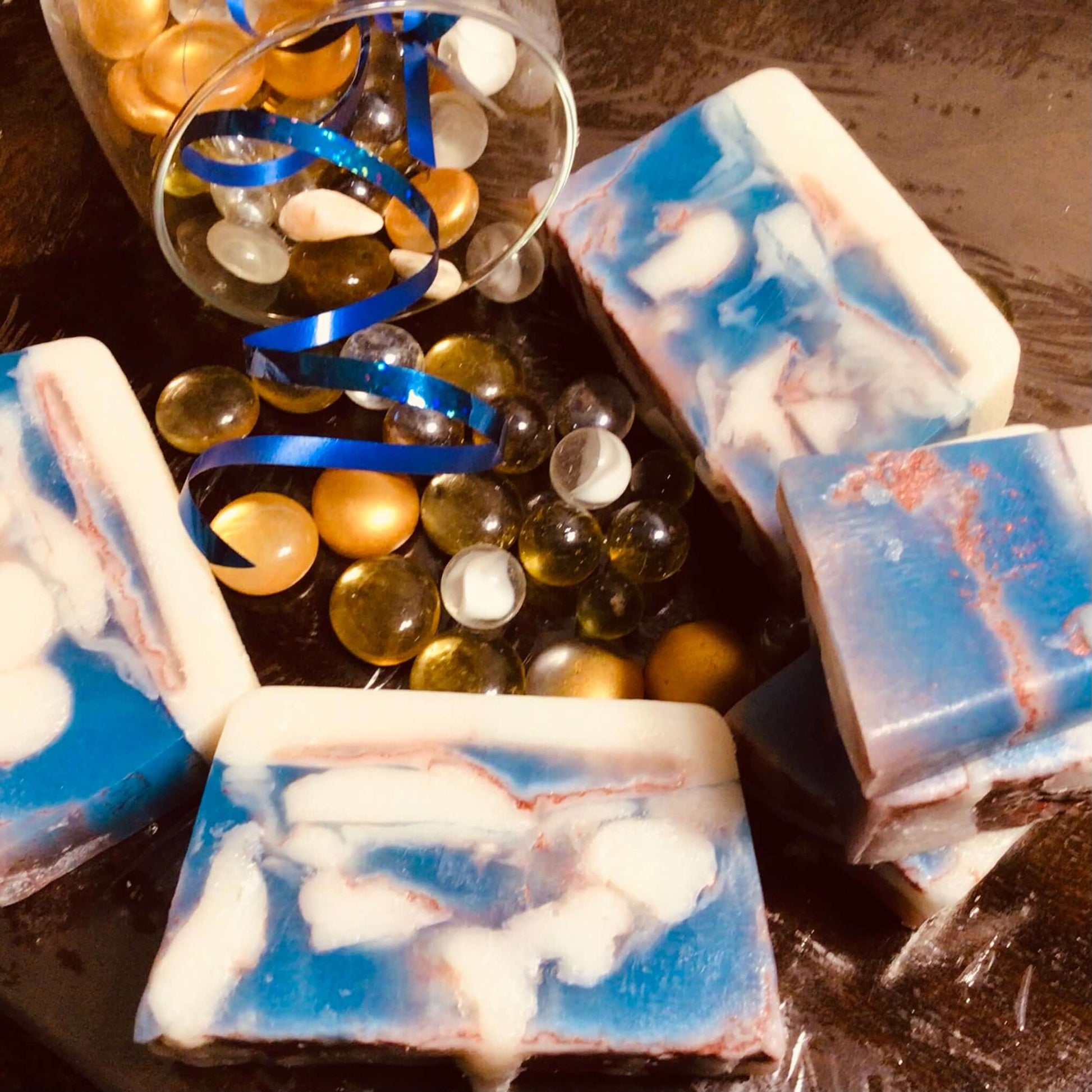 handmade organic glycerin bars of pure ingredients to soften skin and infuse soothing aromas into each self care session
