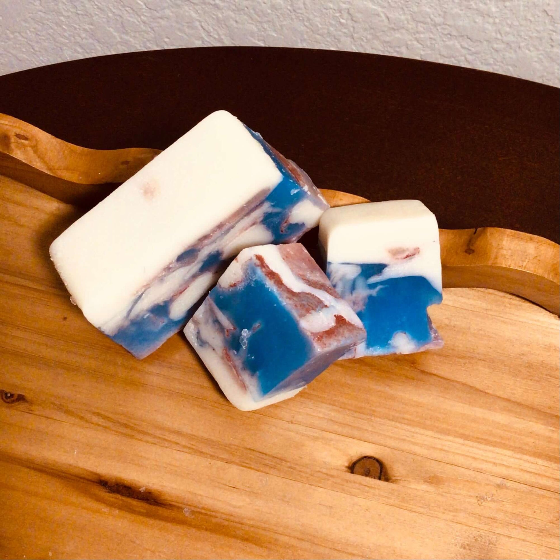 handmade organic glycerin bars of pure ingredients to soften skin and infuse soothing aromas into each self care session